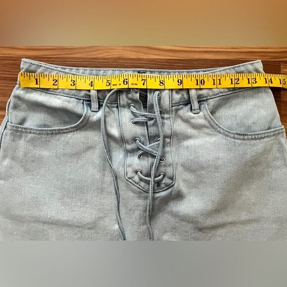 Pac Sun Denim Skirt Criss Cross Detail Light Wash Size 25 - Picture 6 of 6